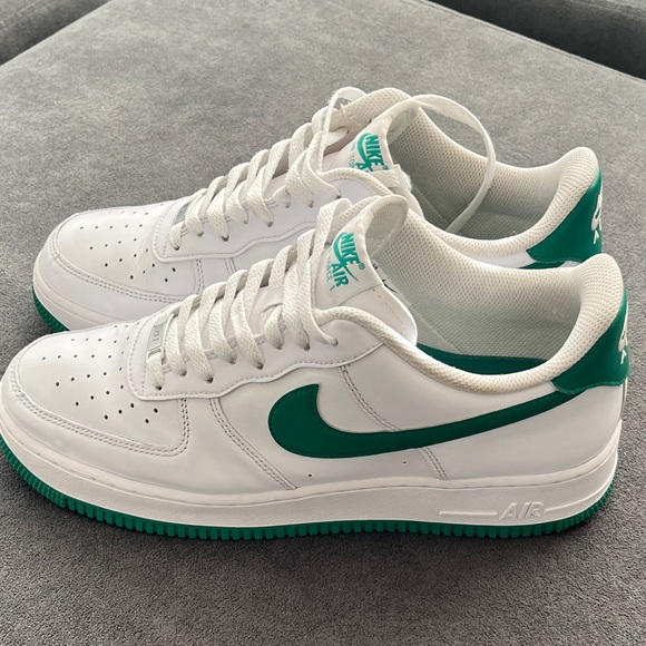 Nike Air Force 1 White with Green Highlights main image 4